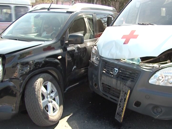 В Златоусте произошло ДТП с участием машины скорой помощи