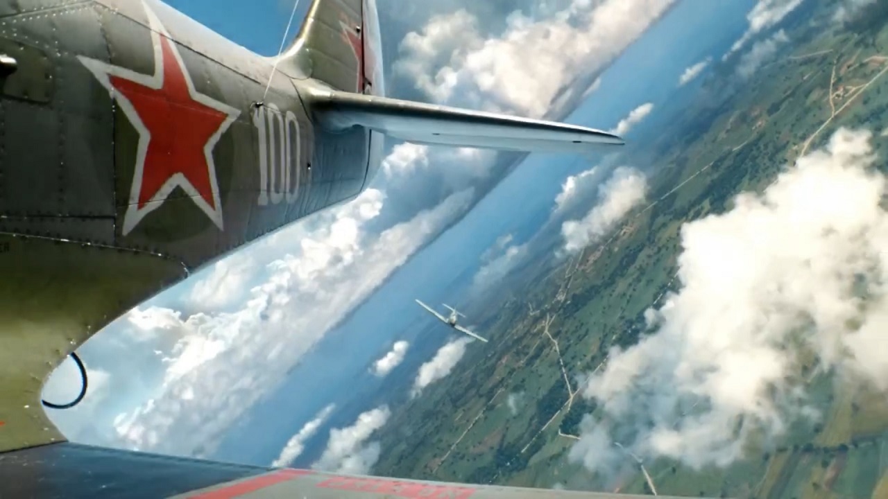 Кадры с самолетом из фильма Девятаев