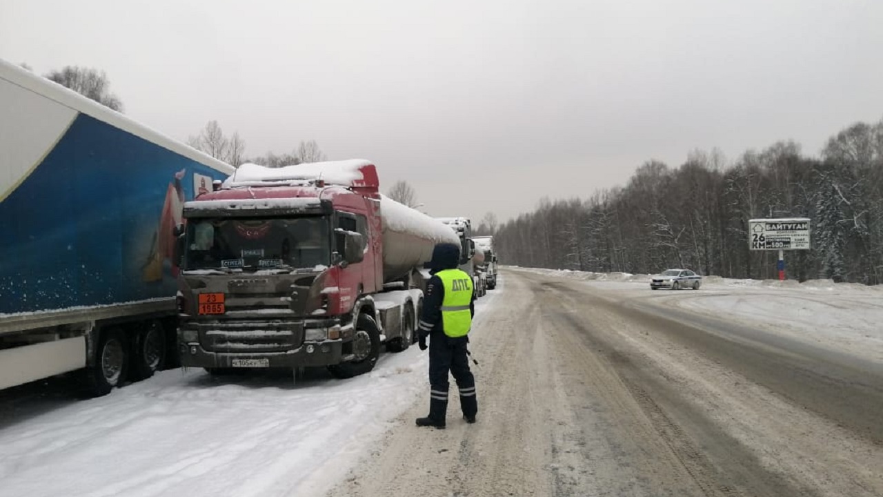 Снегопад в Челябинской области: месячная норма осадков и новые ограничения на трассах