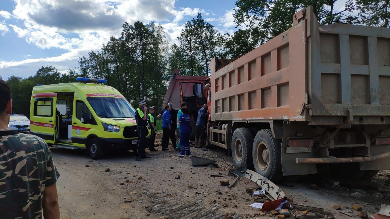 Один человек пострадал в ДТП с большегрузами на М5 в Челябинской области