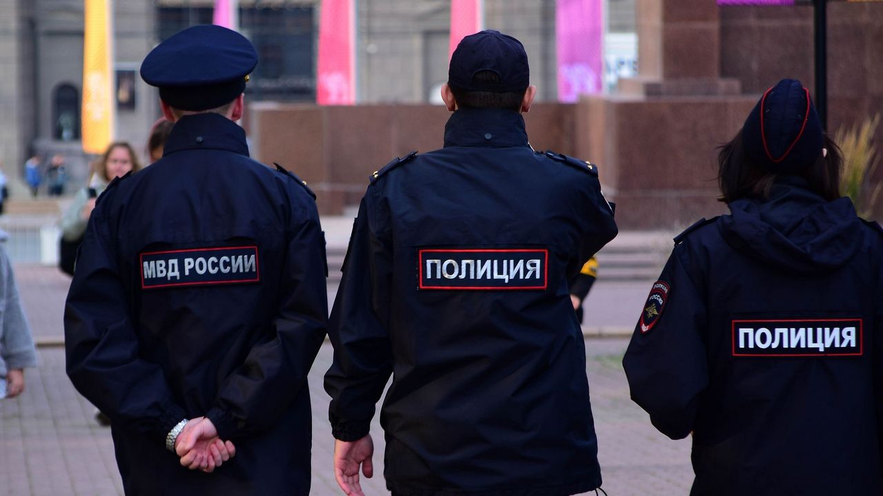 В Челябинской области полиция усилит дежурства во время выпускных и последних звонков