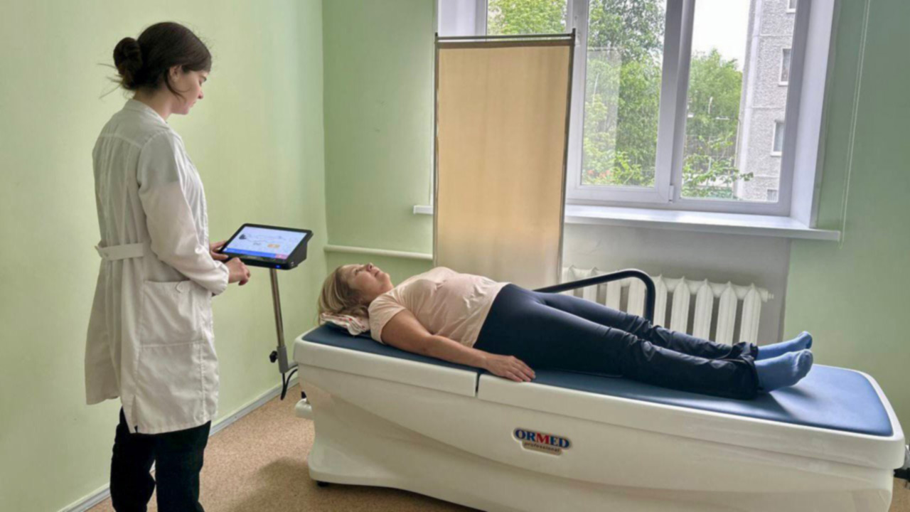 В больнице Челябинска появилось новое оборудование для лечения позвоночника