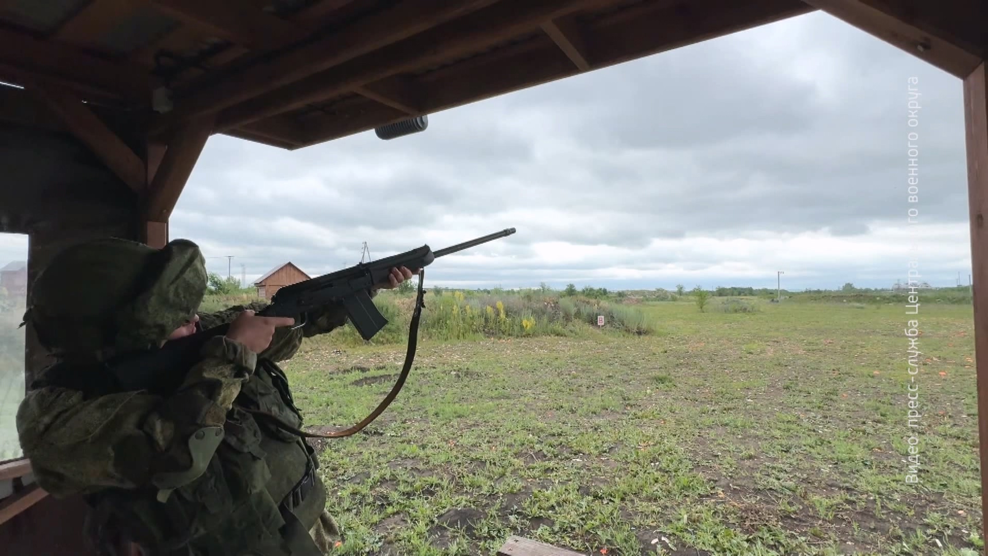 Стрелков Центрального военного округа учат сбивать дроны