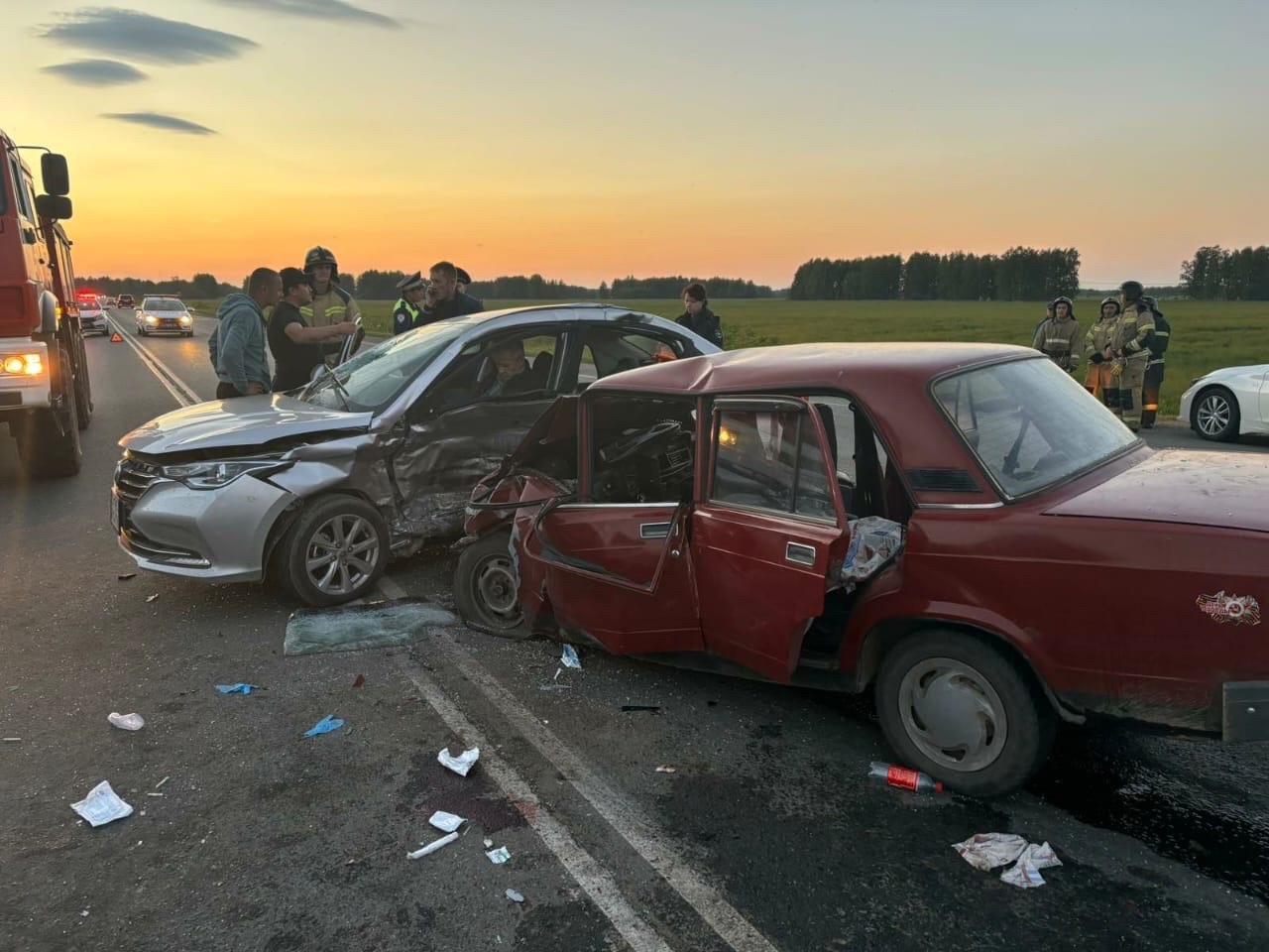 Пожилой водитель и юный пассажир погибли в аварии на трассе под Челябинском  