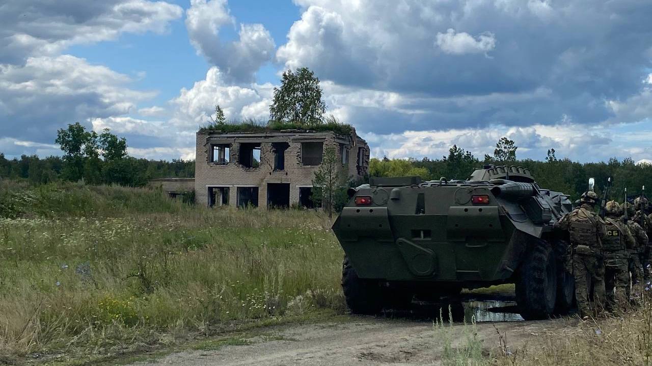 Силовые структуры и правоохранительные органы провели учения под Челябинском