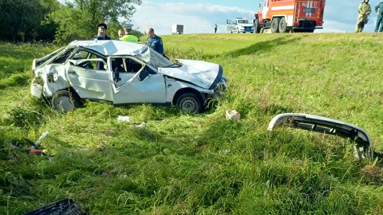 Женщина погибла в ДТП в Челябинской области, 3 человека пострадали