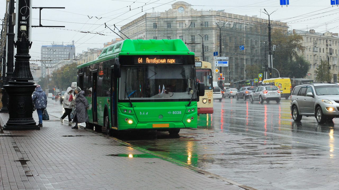 Водителям автобусов в Челябинске повысят зарплату