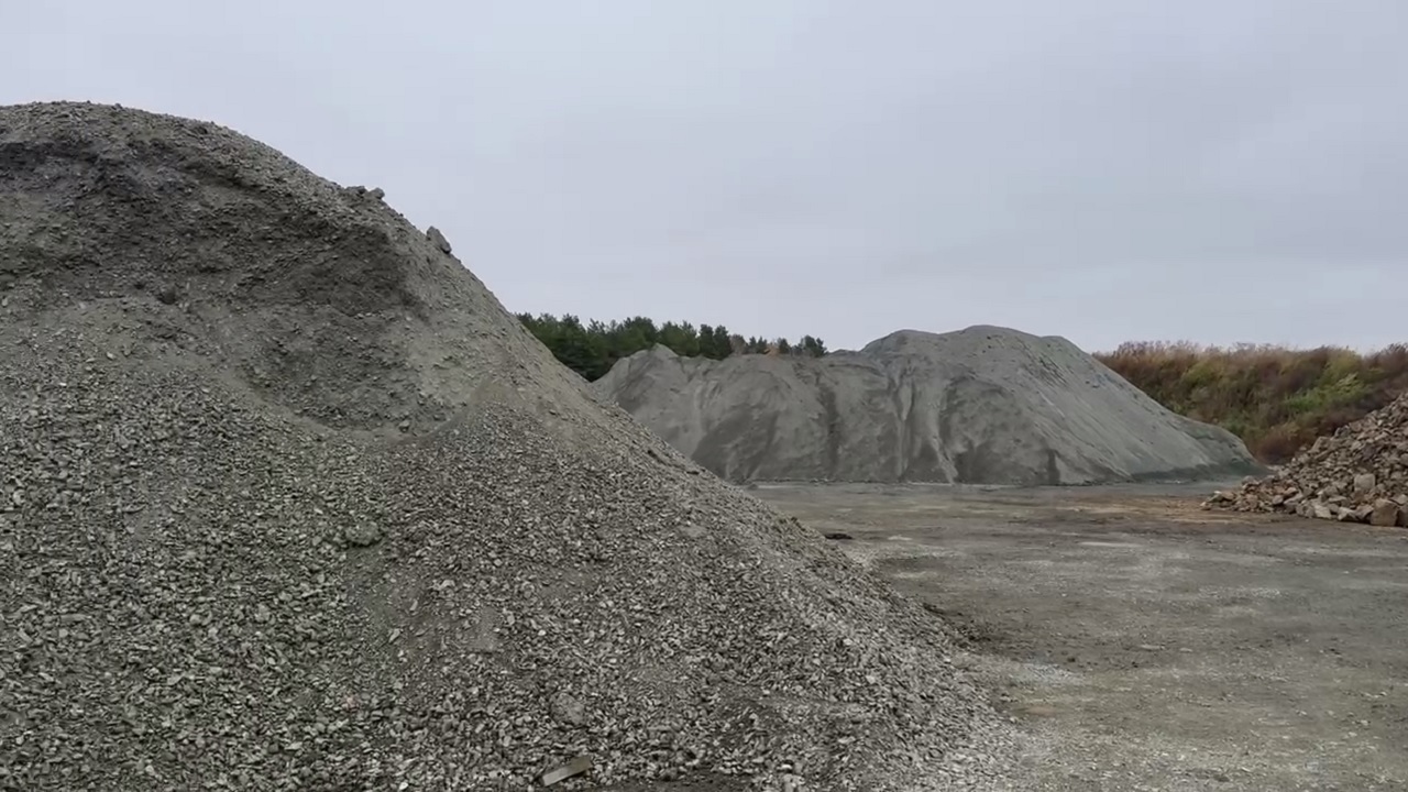 Дорожники Челябинской области показали подготовленную для зимнего сезона спецтехнику