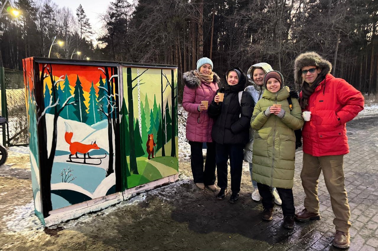 Электрический шкаф в Челябинске украсили рисунком со зверями-спортсменами