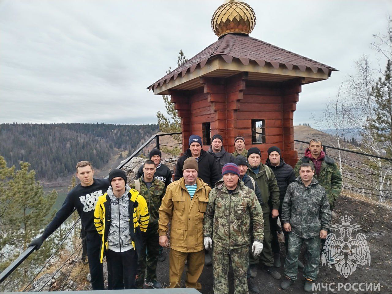 На вершине горы в Челябинской области построили часовню